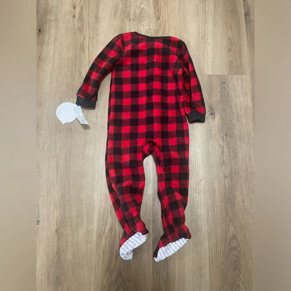 NWT Koala kids‎ winter time Christmas Footy PJs with a polar bear 24months